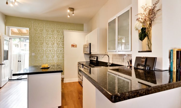 351 Greenwood Avenue Kitchen