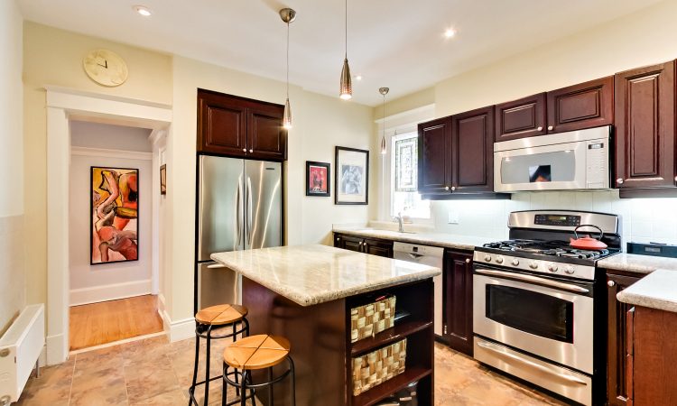 212 Indian Road Kitchen